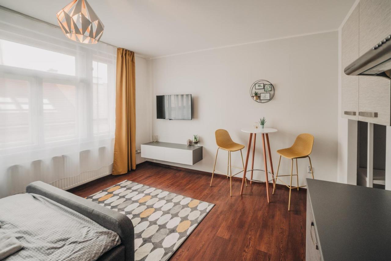Citybeat Apartments, 400M From The Square 比尔森 外观 照片