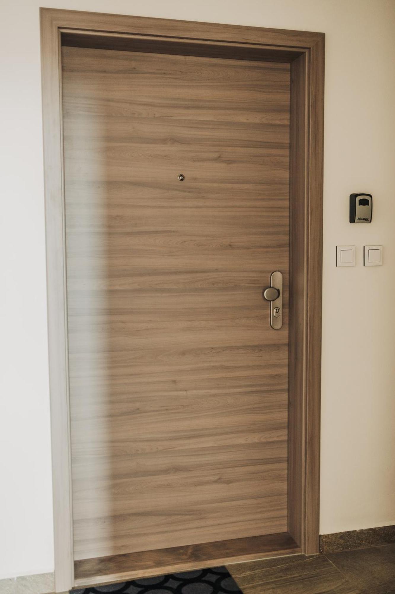 Citybeat Apartments, 400M From The Square 比尔森 外观 照片
