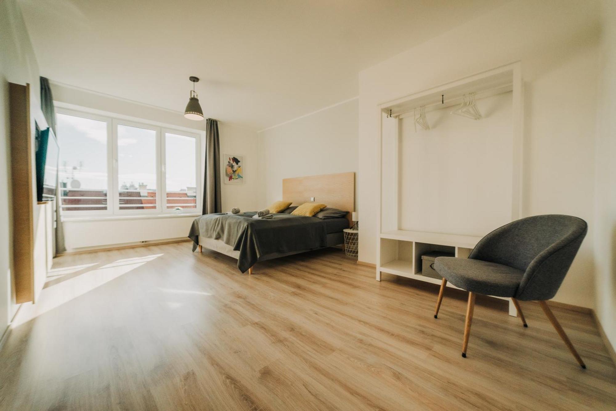 Citybeat Apartments, 400M From The Square 比尔森 外观 照片